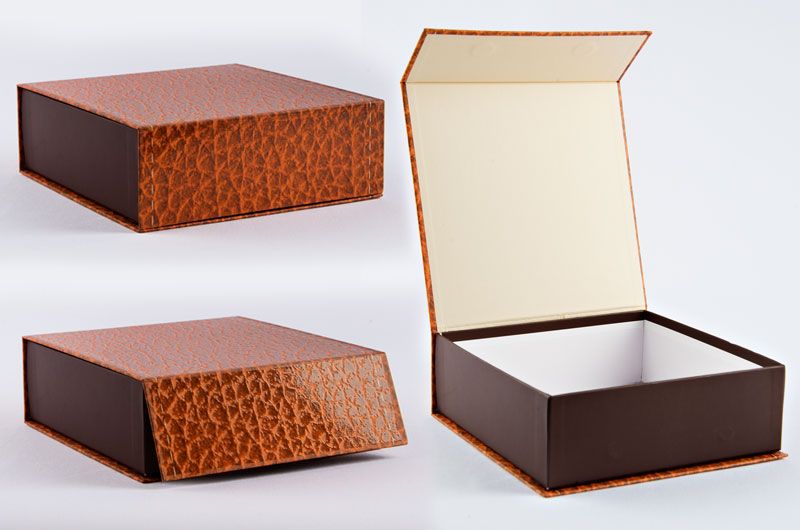 Customize Magnetic Closure Rigid Boxes