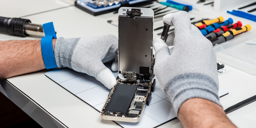 iPhone repair in dubai