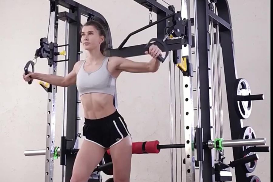 Women Train Their Chest Strategies for Muscle Development